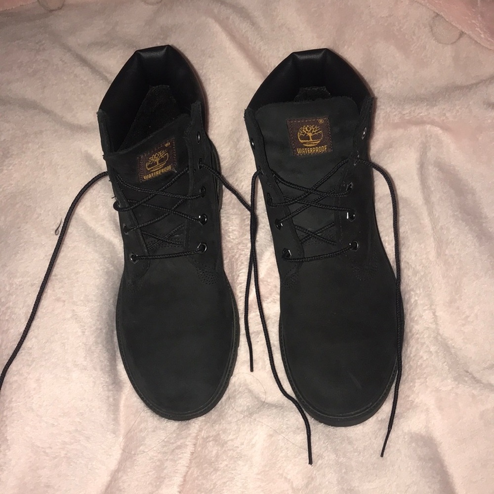 black timberland boots